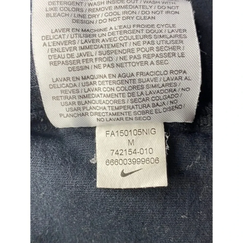 Vintage 2000's Nike Kobe Bryant T-Shirt (Black Mamba Amry)‎ Men's size MEDIUM